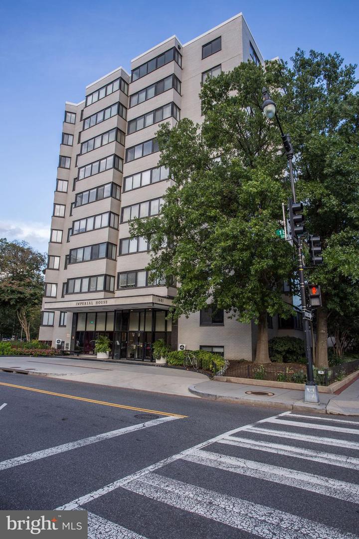 1601 18th St NW #506