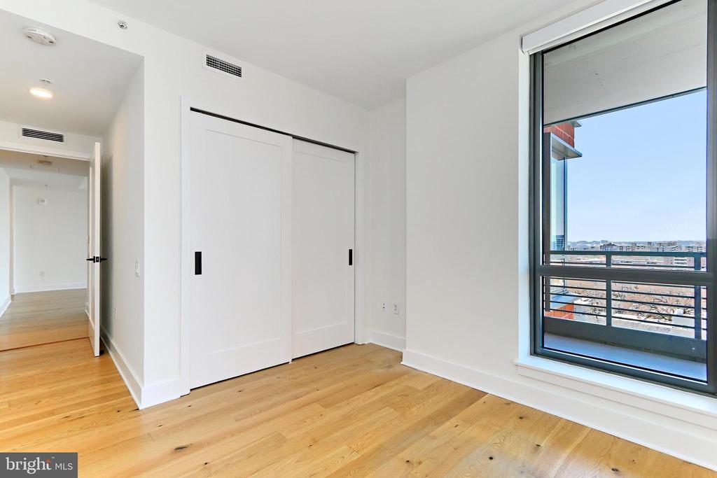 1211 VAN ST SE #918