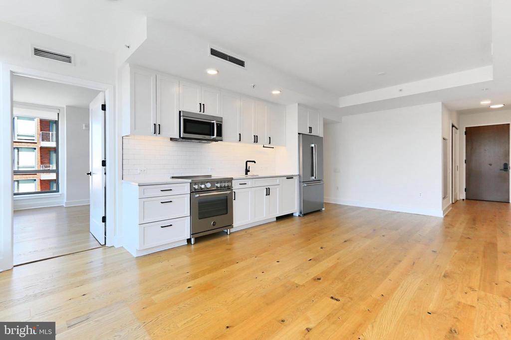 1211 VAN ST SE #918