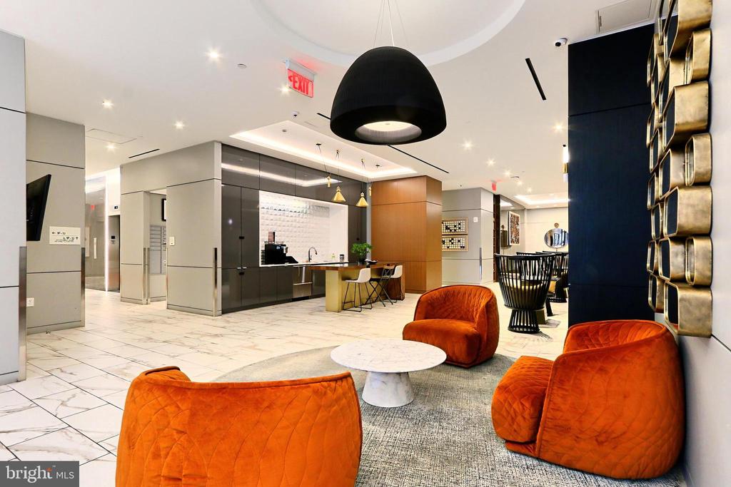 1211 VAN ST SE #918