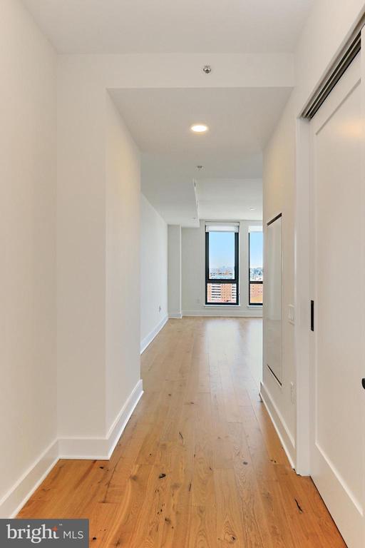 1211 VAN ST SE #918