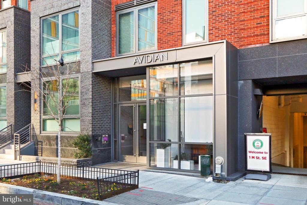 1211 VAN ST SE #918