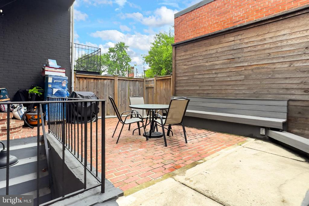 738 11TH STREET NE Unit: 3