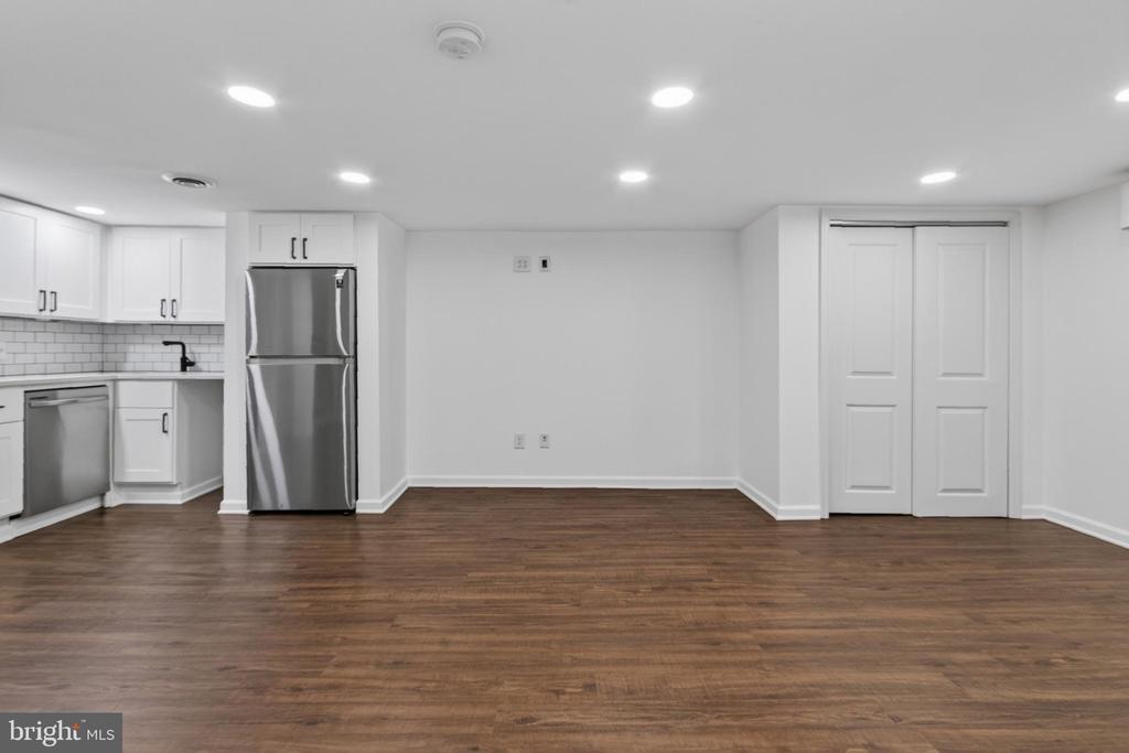 738 11TH STREET NE Unit: 3