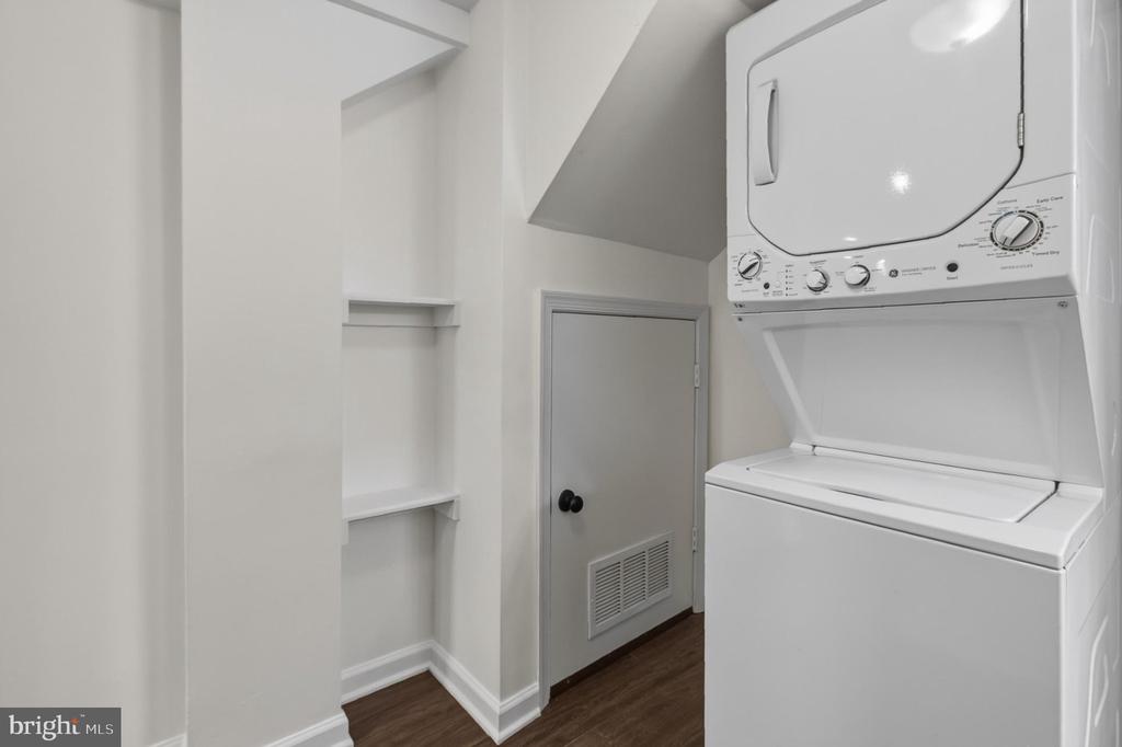 738 11TH STREET NE Unit: 3