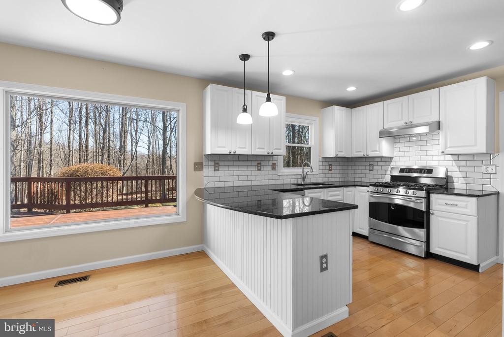 11006 Cross Laurel Dr
