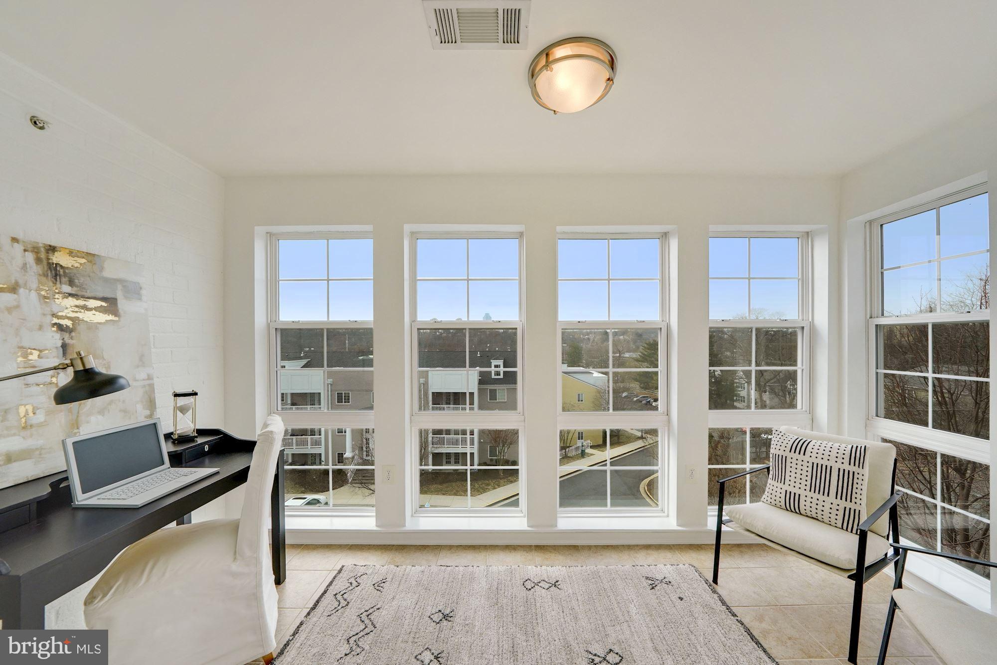 4149 S Four Mile Run Dr #403