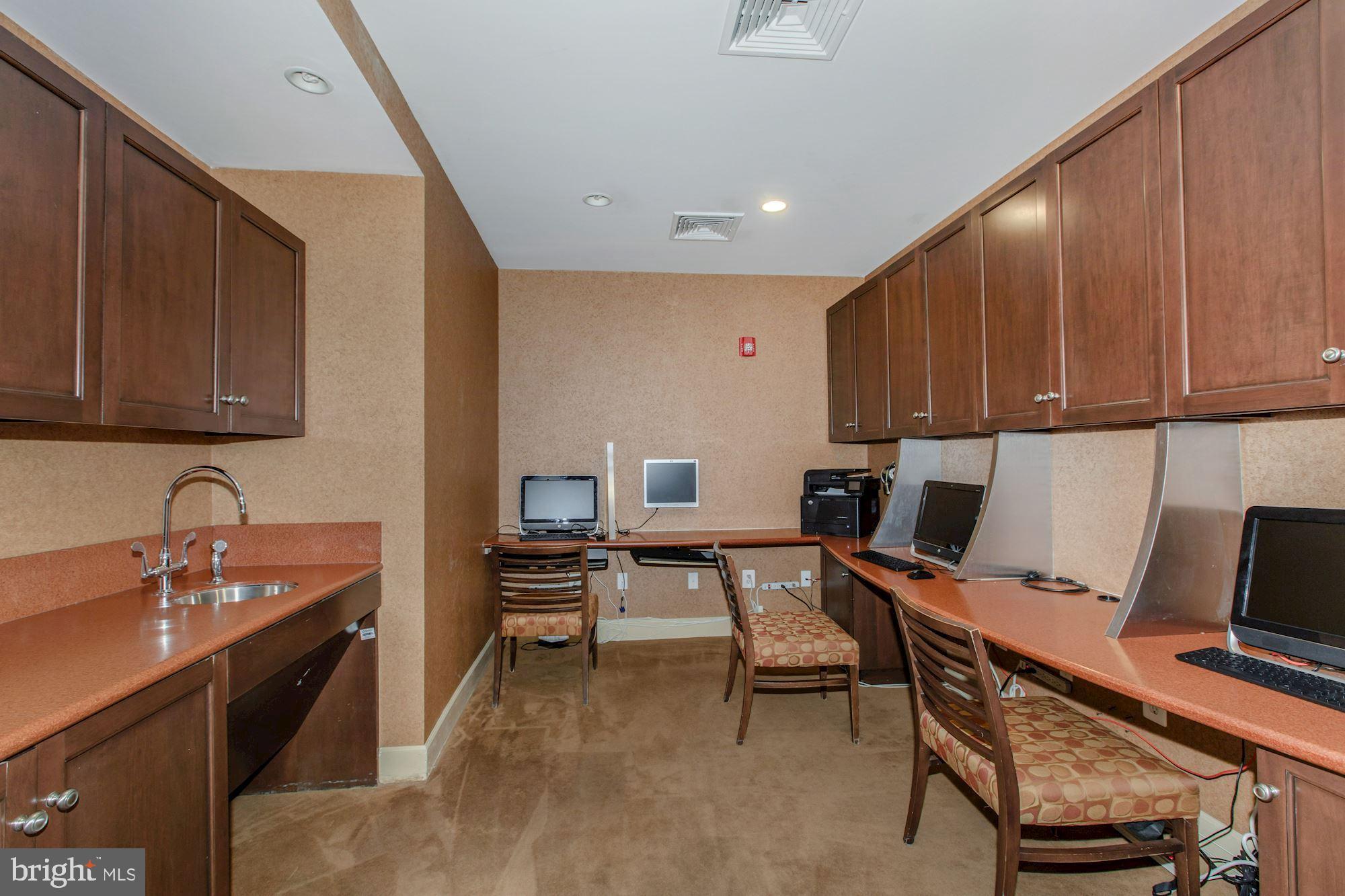 4149 S Four Mile Run Dr #403