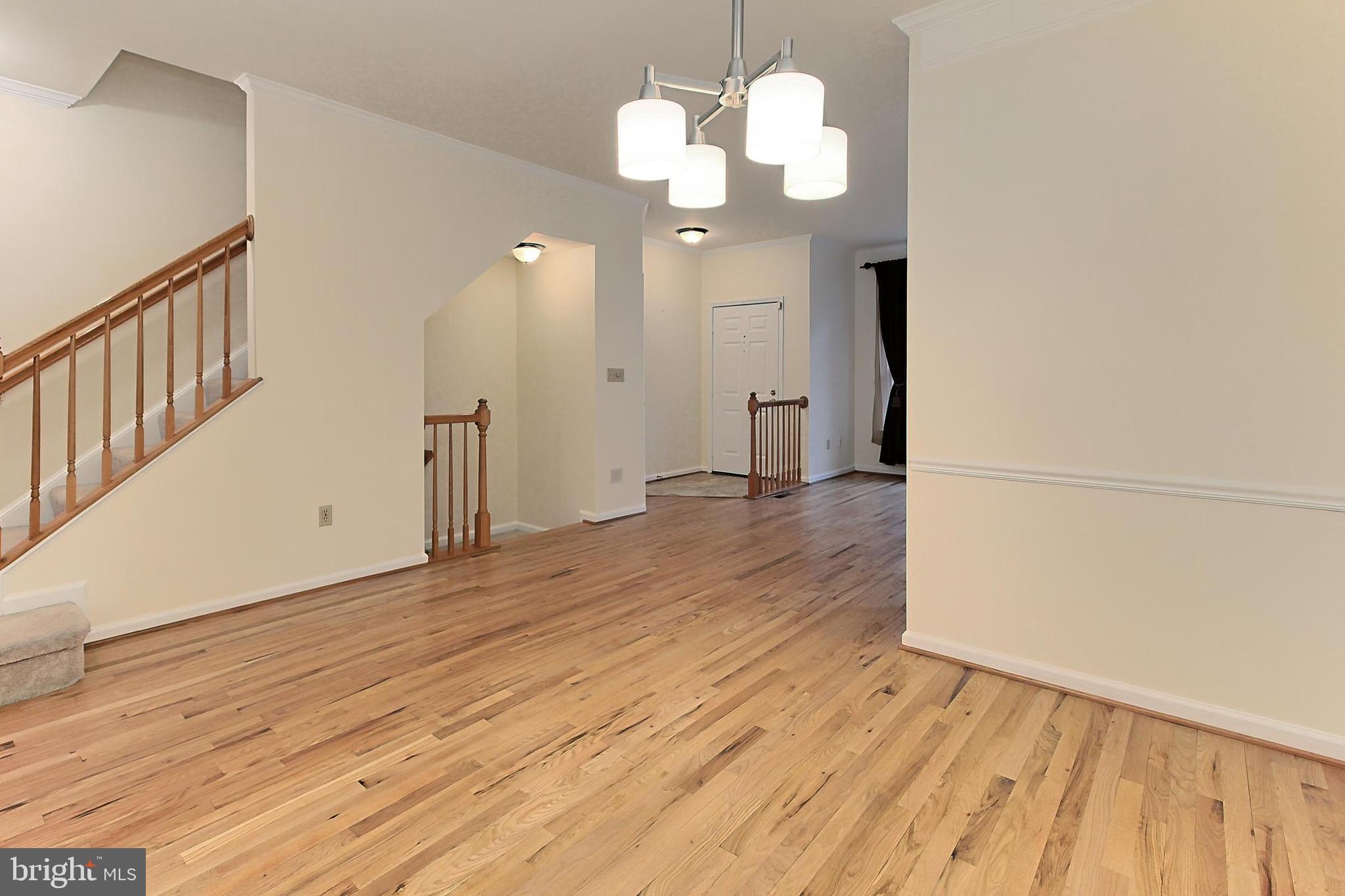 1501-D N Colonial Ter