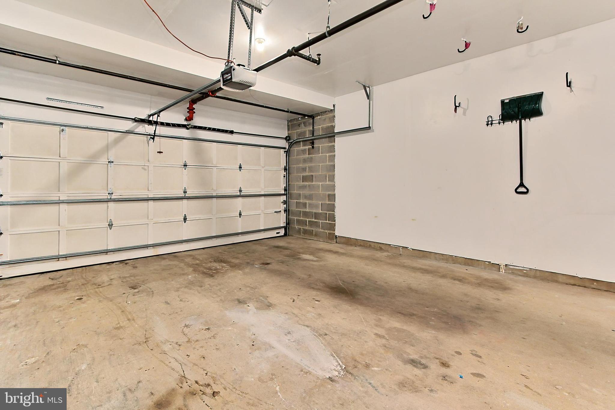 1501-D N Colonial Ter