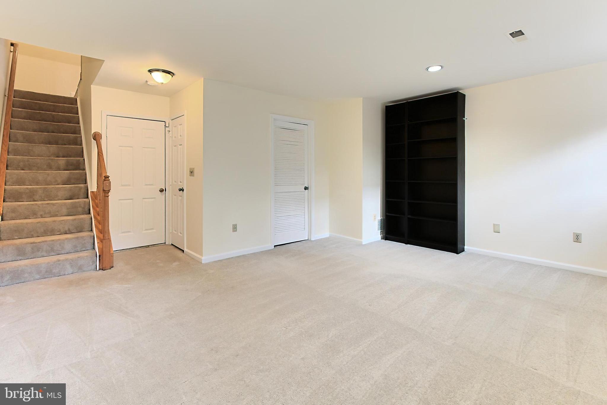 1501-D N Colonial Ter