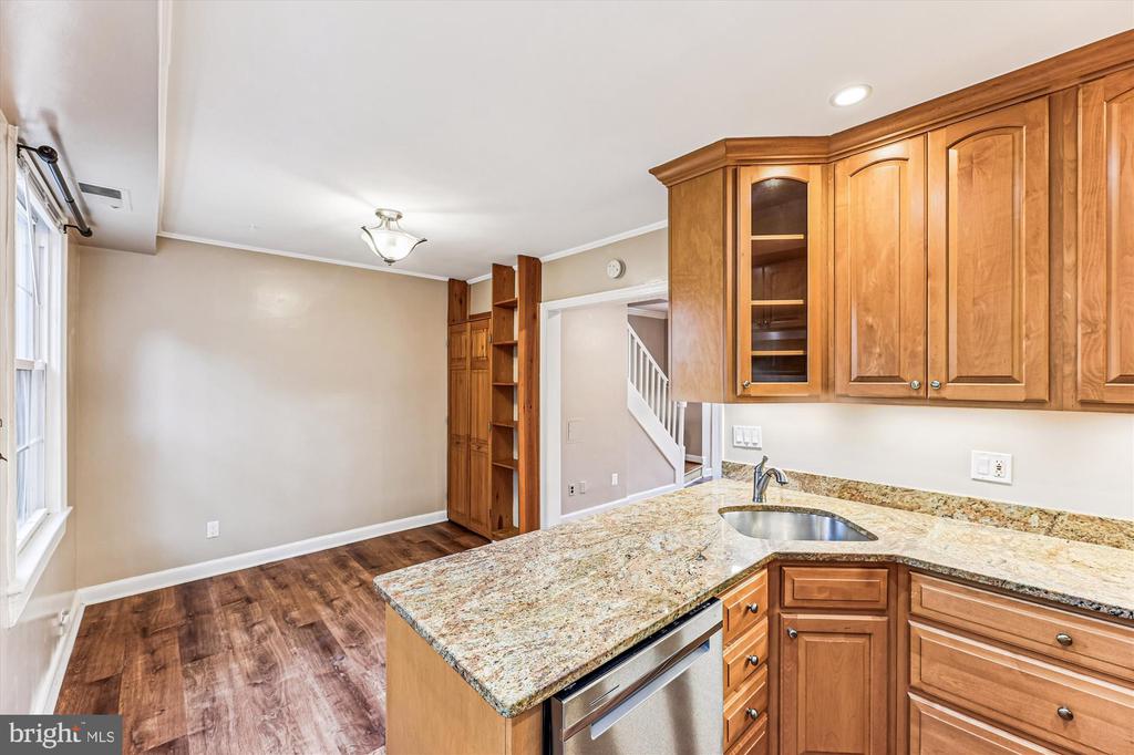 2700 16TH STREET S 647