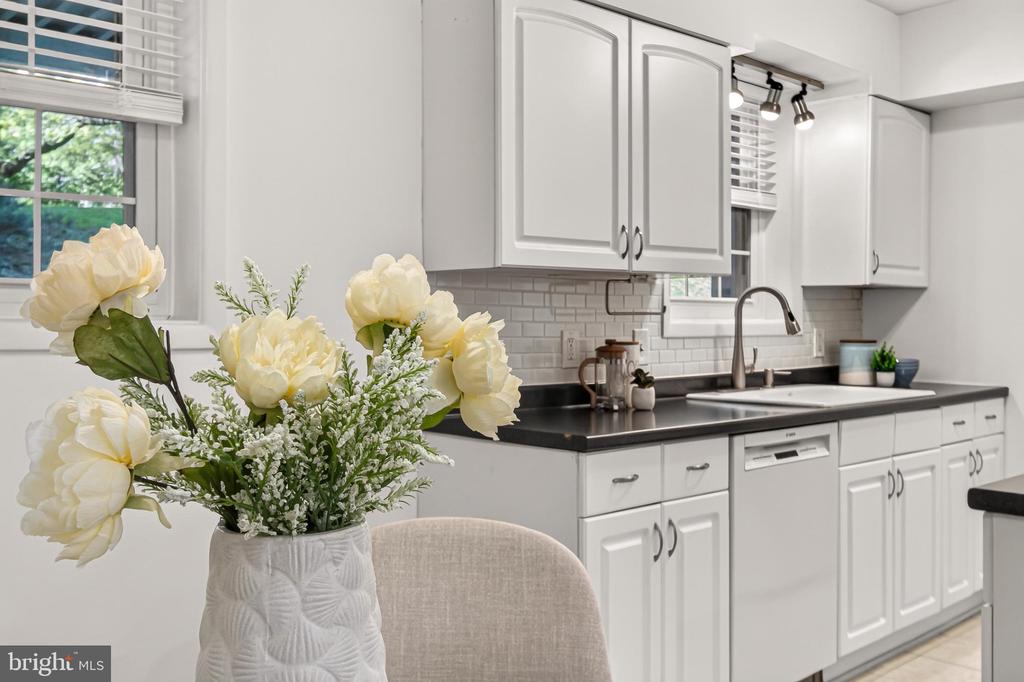 2711 S WALTER REED DRIVE Unit: A