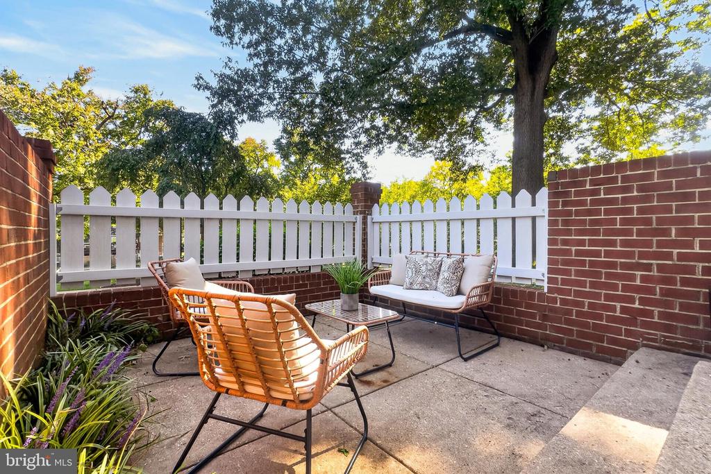 2711 S WALTER REED DRIVE Unit: A