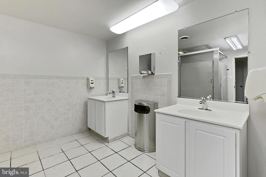 5300 COLUMBIA PIKE Unit: 705