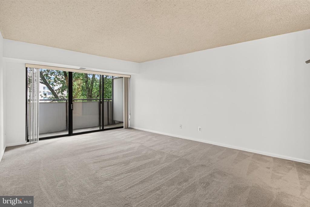 5300 COLUMBIA PIKE Unit: 705