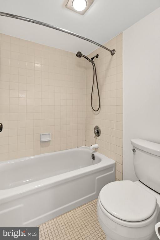 5300 COLUMBIA PIKE Unit: 705