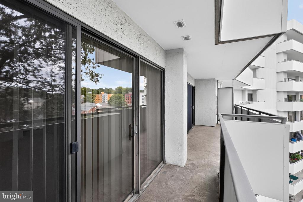 5300 COLUMBIA PIKE Unit: 705