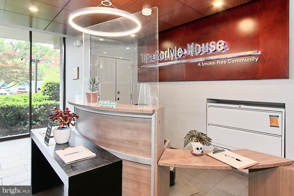 5300 COLUMBIA PIKE Unit: 705