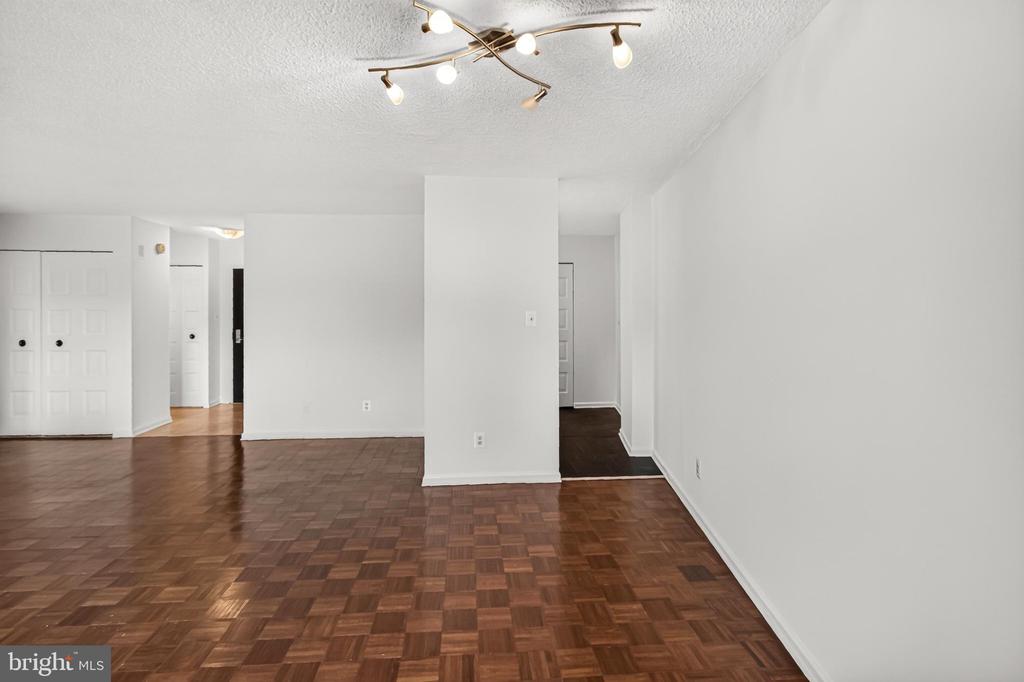 5300 COLUMBIA PIKE Unit: 705
