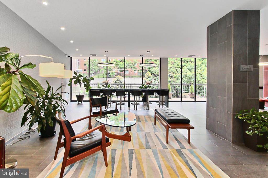 5300 COLUMBIA PIKE Unit: 705
