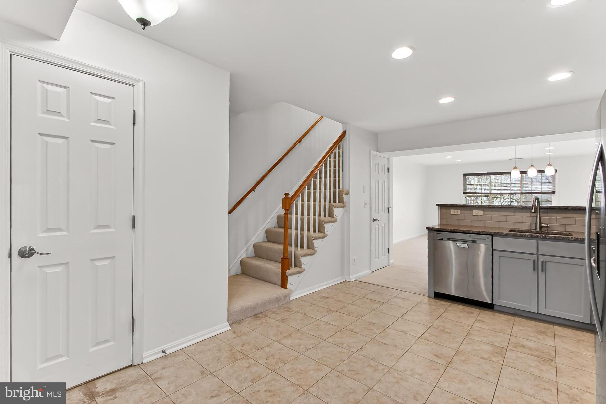 1407 N VAN DORN STREET N 1407C