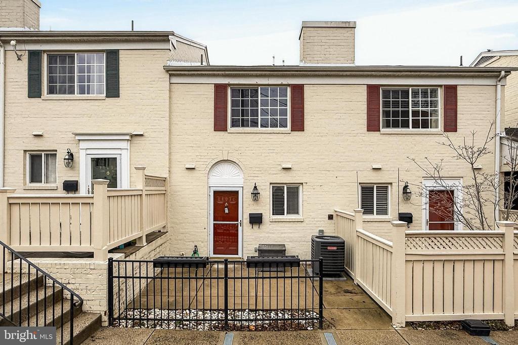 1407 N VAN DORN STREET N 1407C