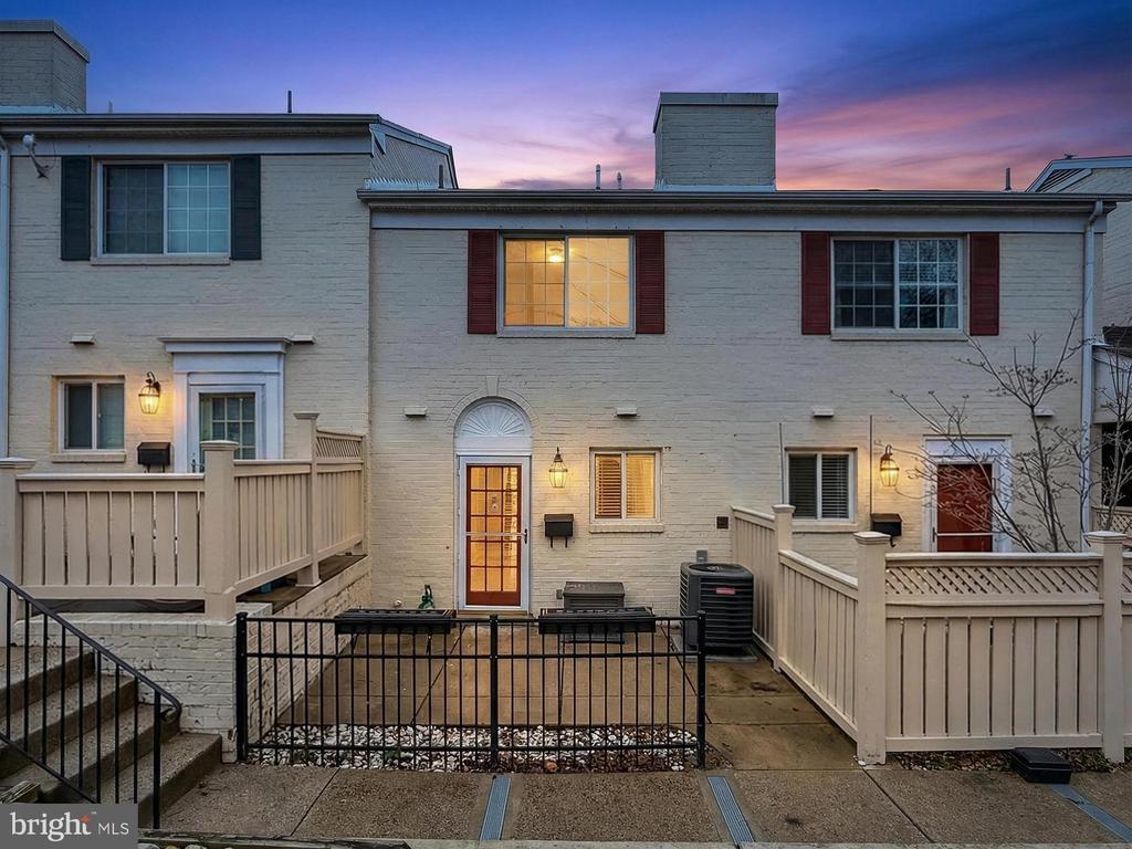 1407 N VAN DORN STREET N 1407C