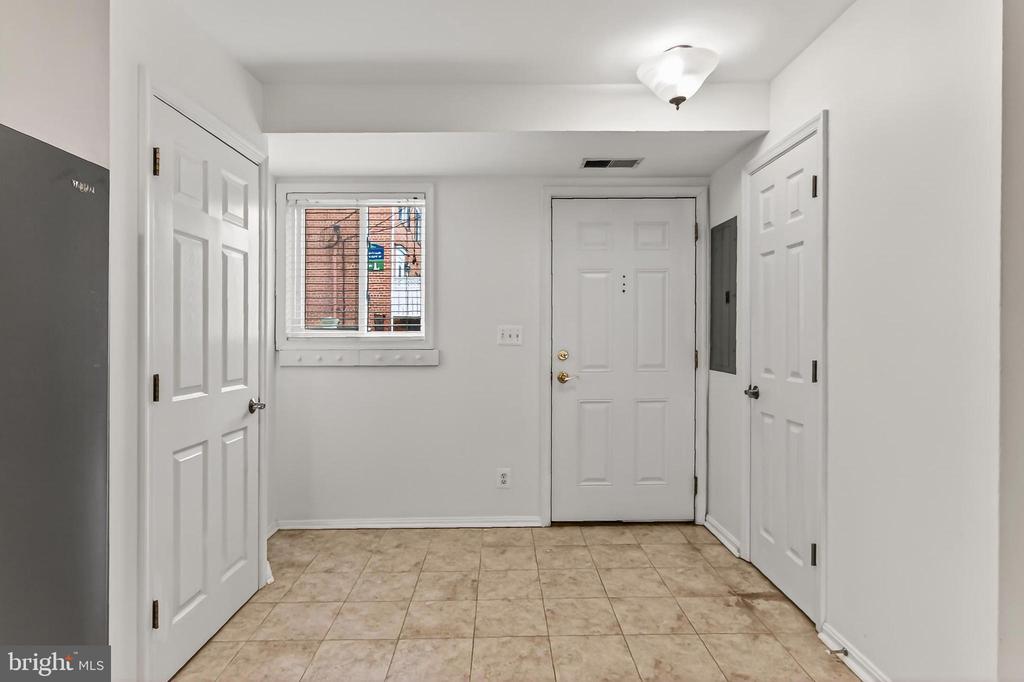1407 N VAN DORN STREET N 1407C