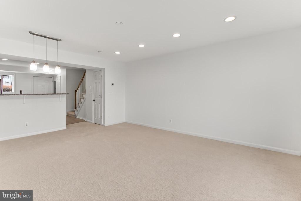 1407 N VAN DORN STREET N 1407C