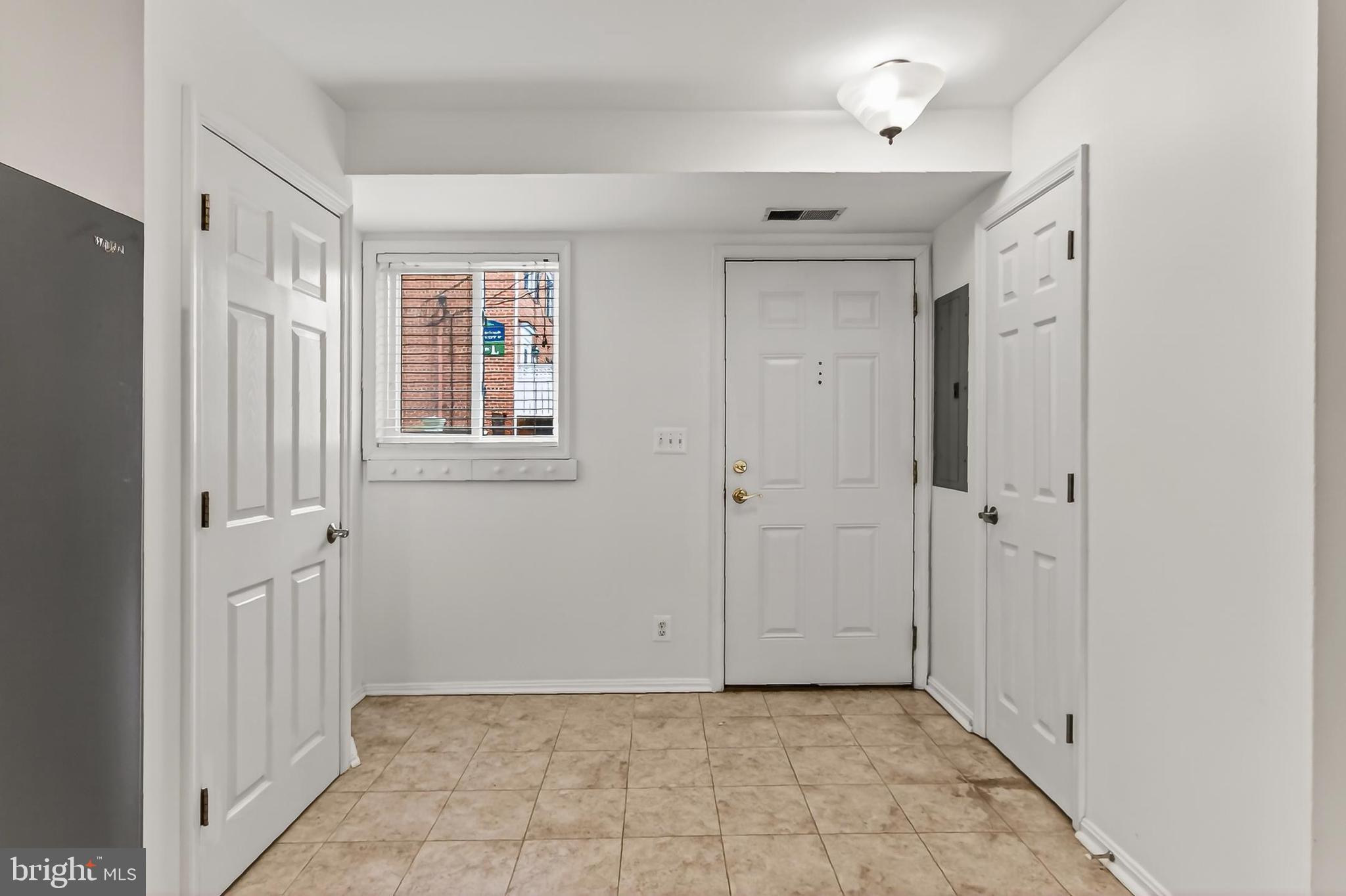 1407 N VAN DORN STREET N 1407C