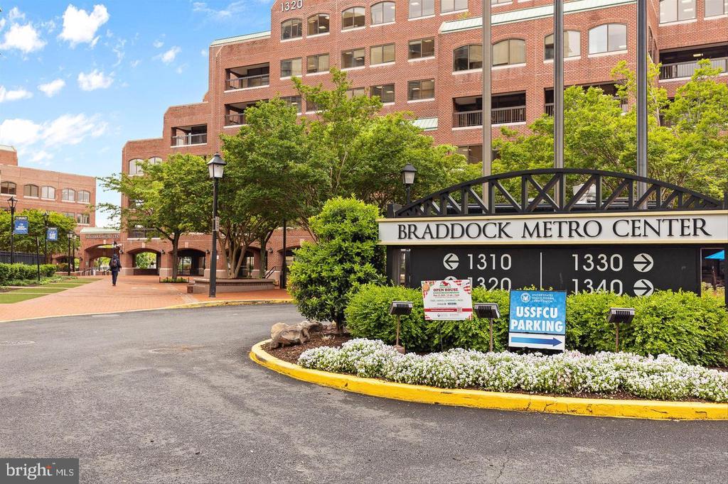 1200 BRADDOCK PLACE Unit: 205