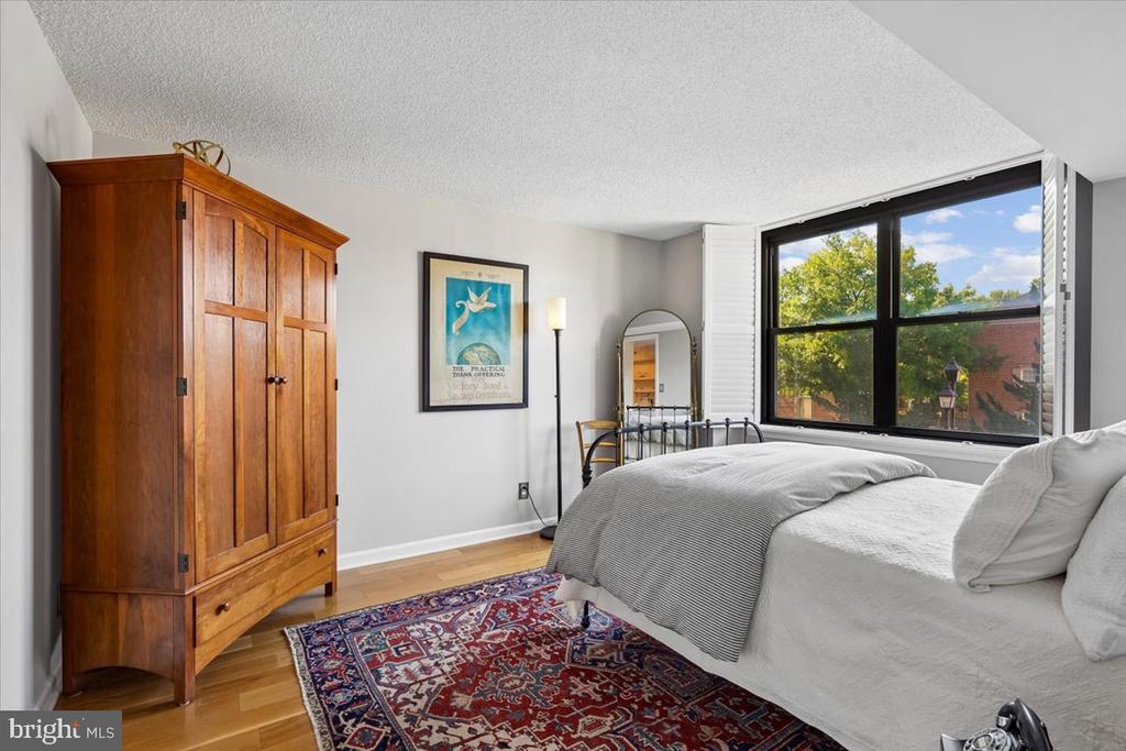 1200 BRADDOCK PLACE Unit: 205