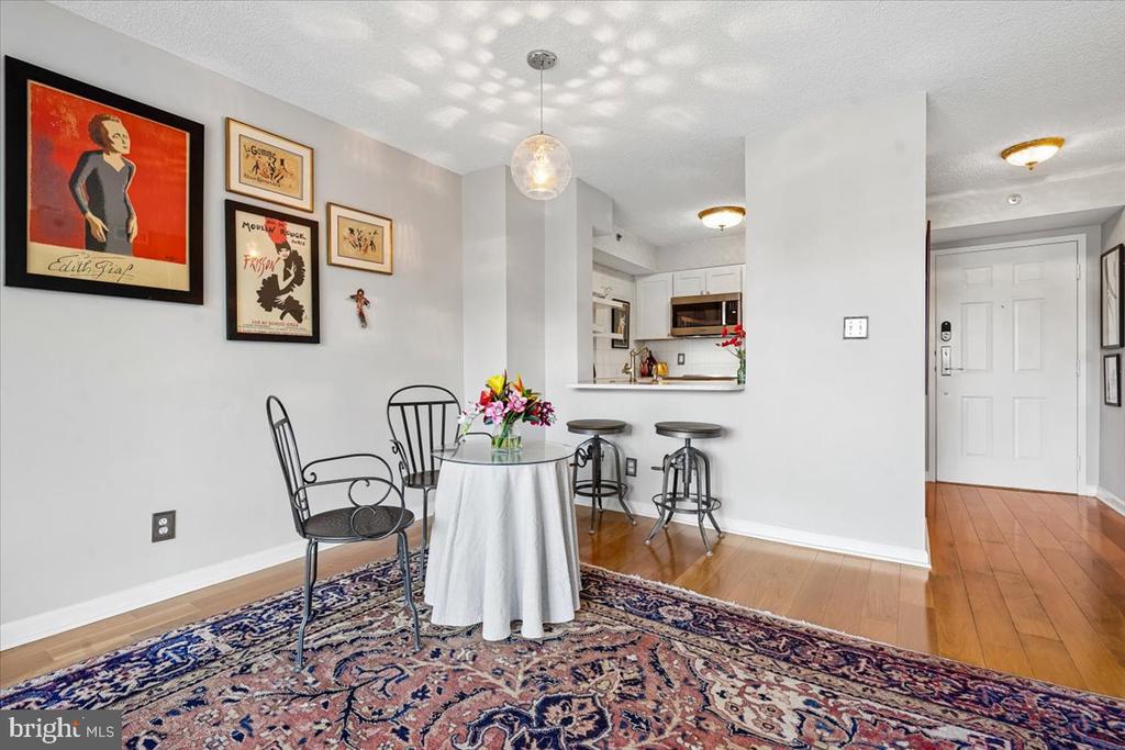 1200 BRADDOCK PLACE Unit: 205