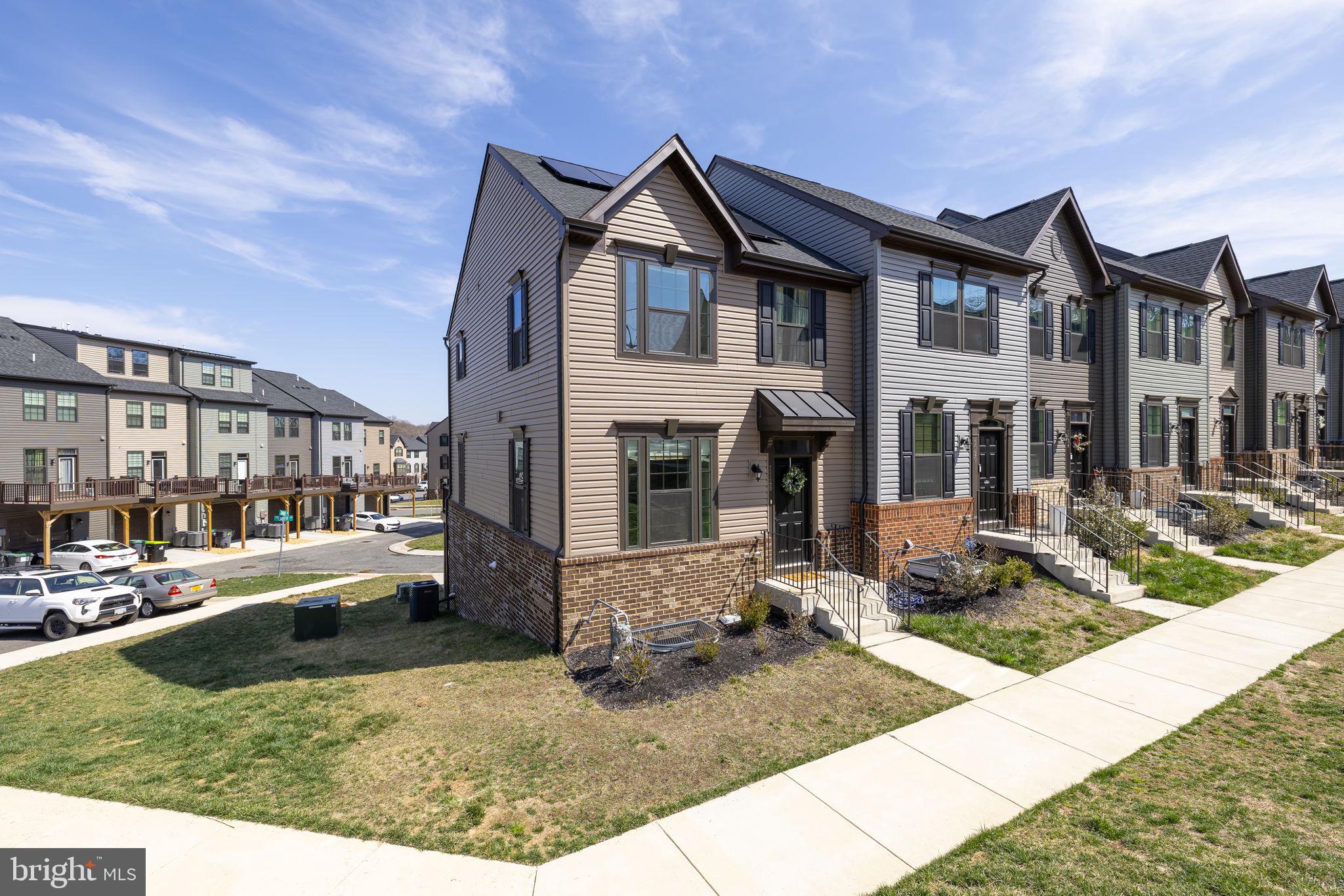 1128 SPUR LANE
