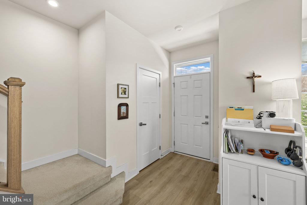 1128 SPUR LANE