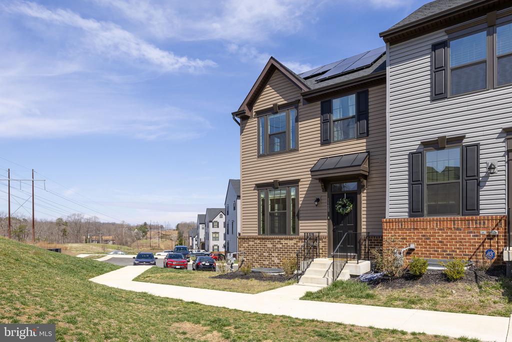 1128 SPUR LANE