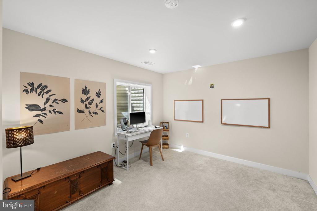 1128 SPUR LANE