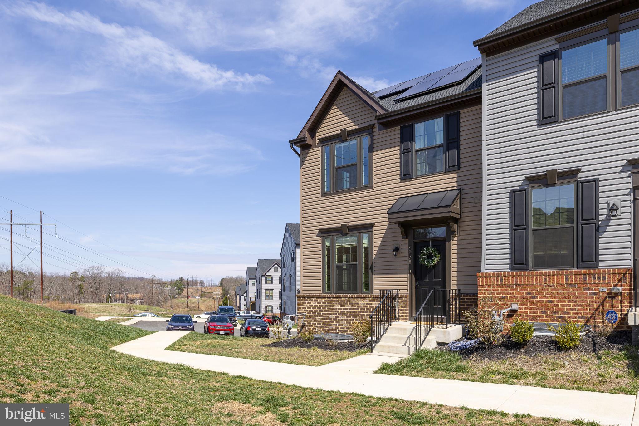 1128 SPUR LANE