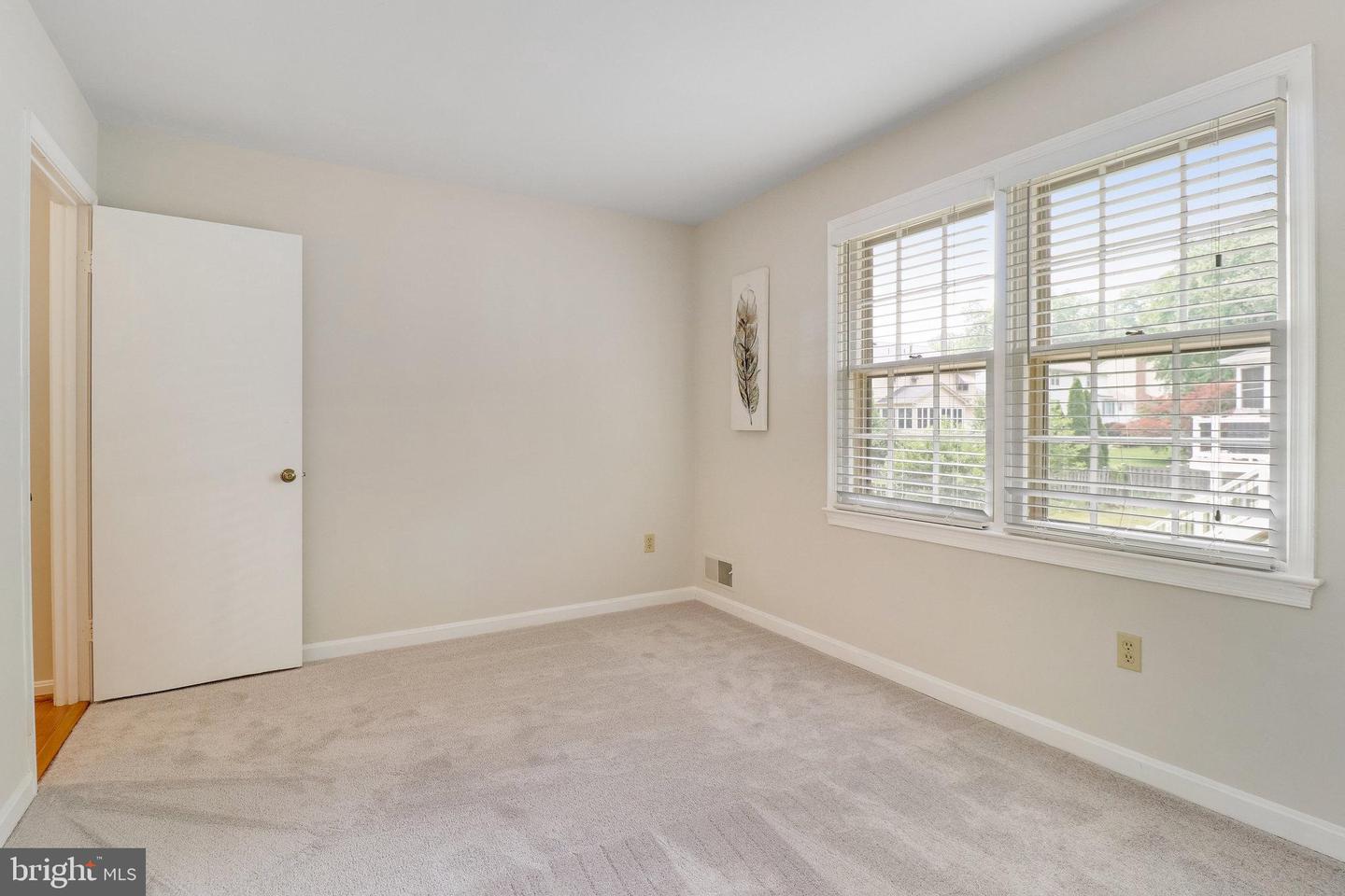 9812 Dansk Ct