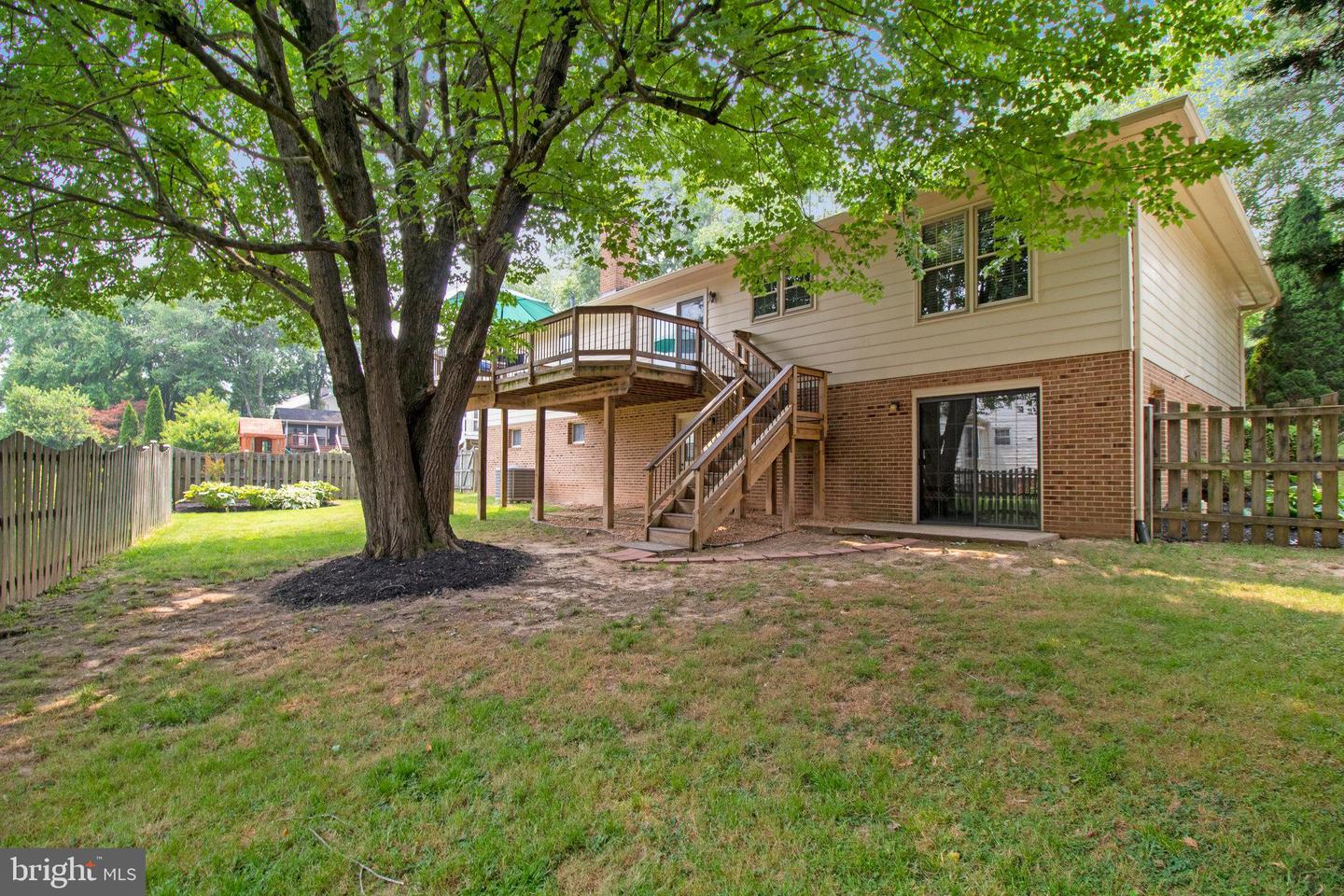 9812 Dansk Ct