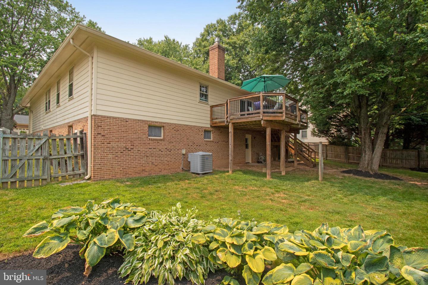 9812 Dansk Ct