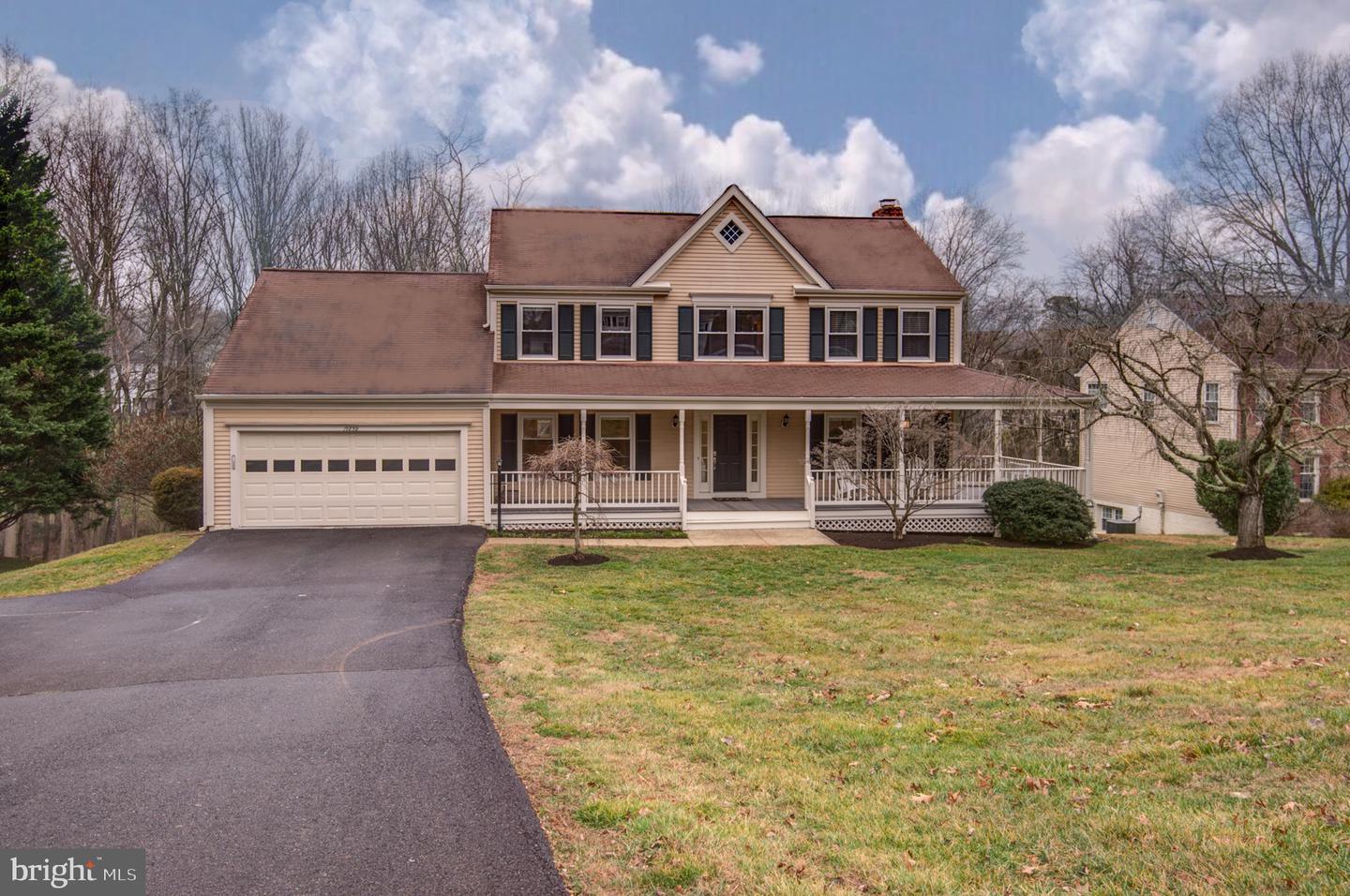 10859 Meadow Pond Ln