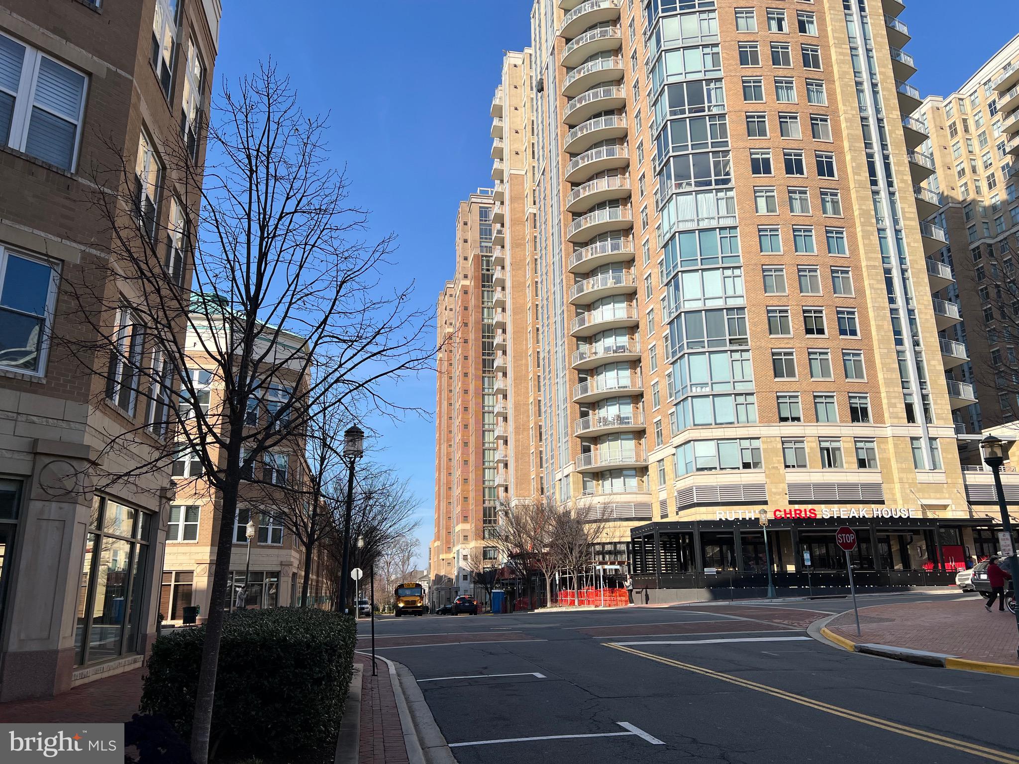 12000 Market St #324