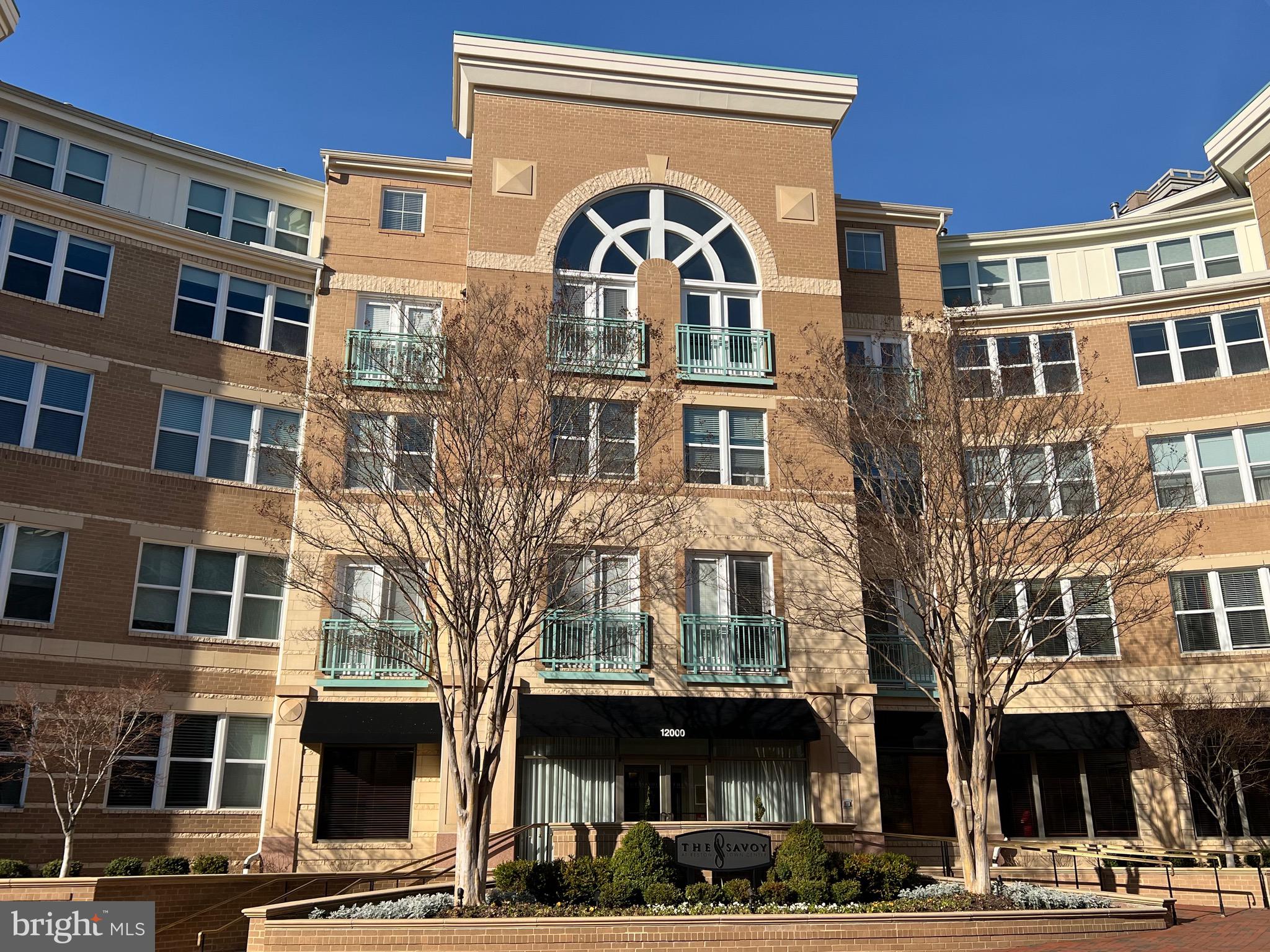 12000 Market St #324