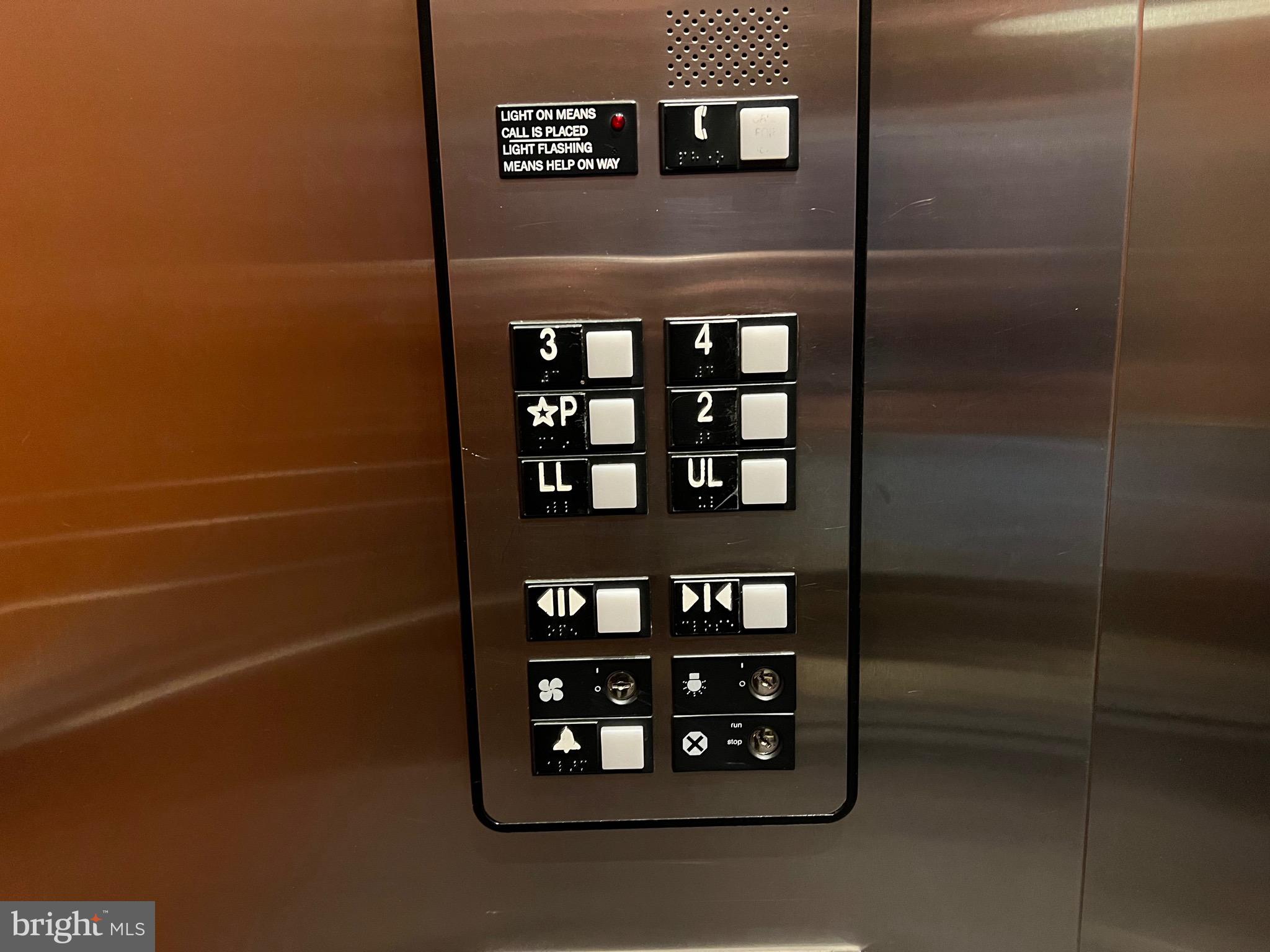 12000 Market St #324