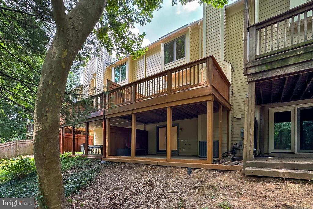 12506 N Lake Ct