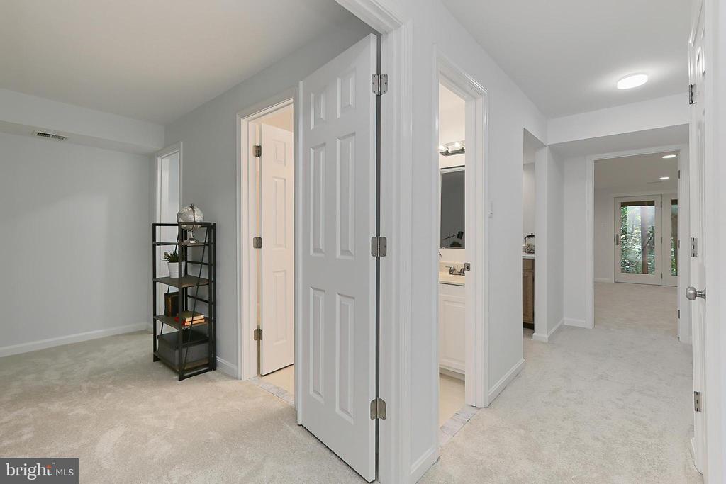 12506 N Lake Ct