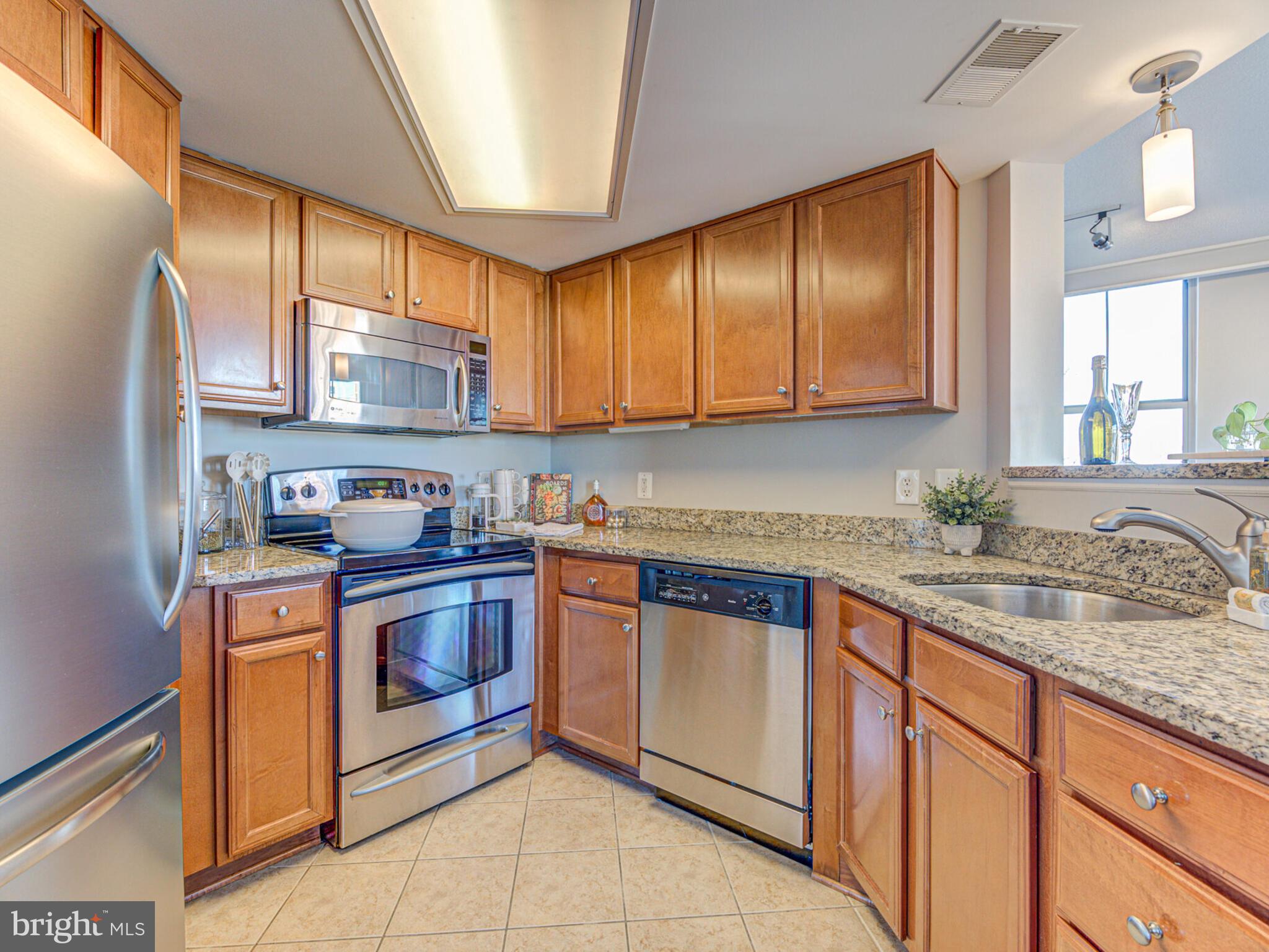 11800 Sunset Hills Rd #707