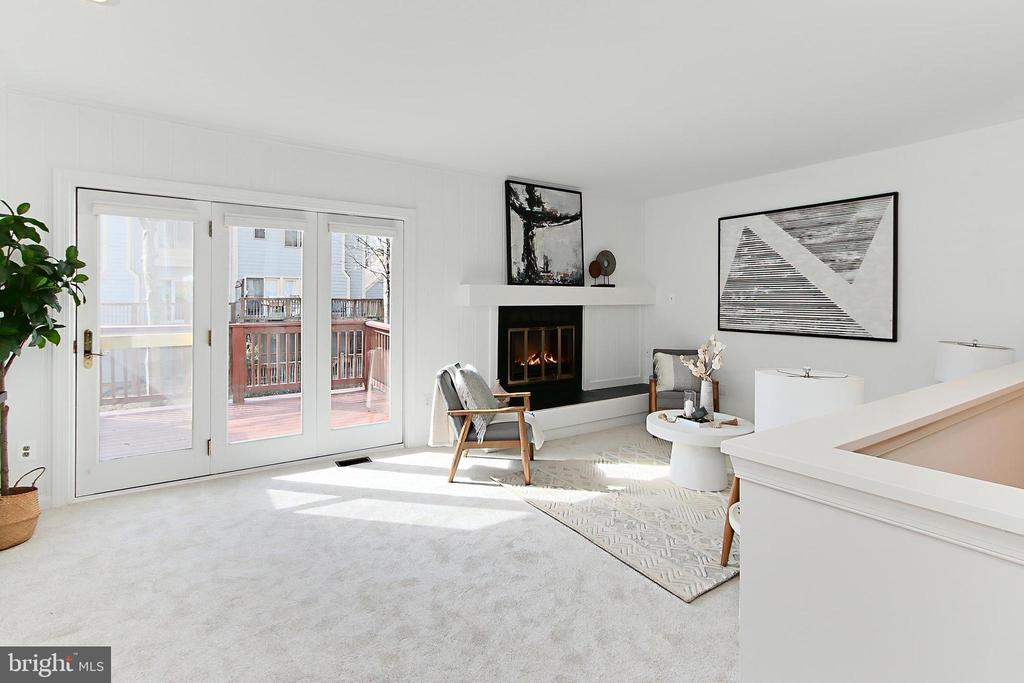 12517 North Lake Ct